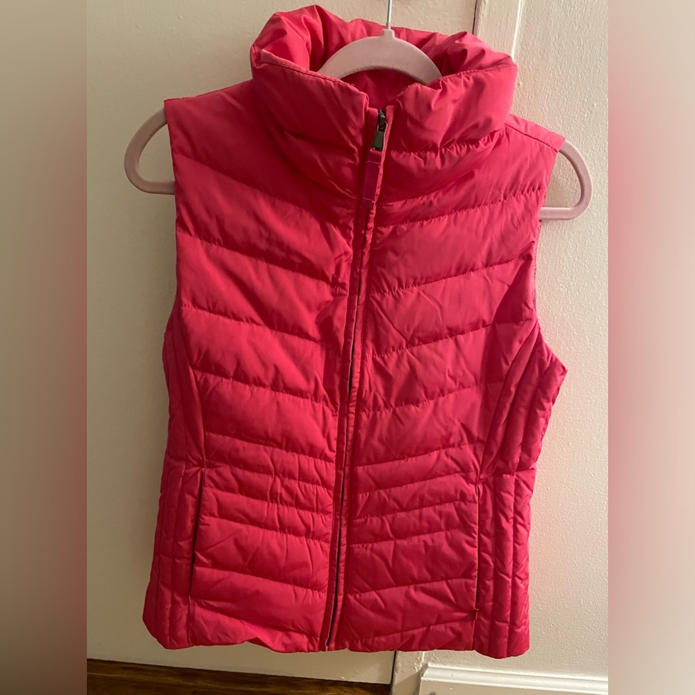 Talbots Women’s Pink Puffer Down Vest - Size: S